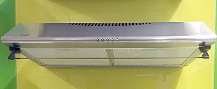  Kaff KF–70I khá nhỏ gọn, khoảng 140x550x700mm, trang bị động cơ công suất 80W
